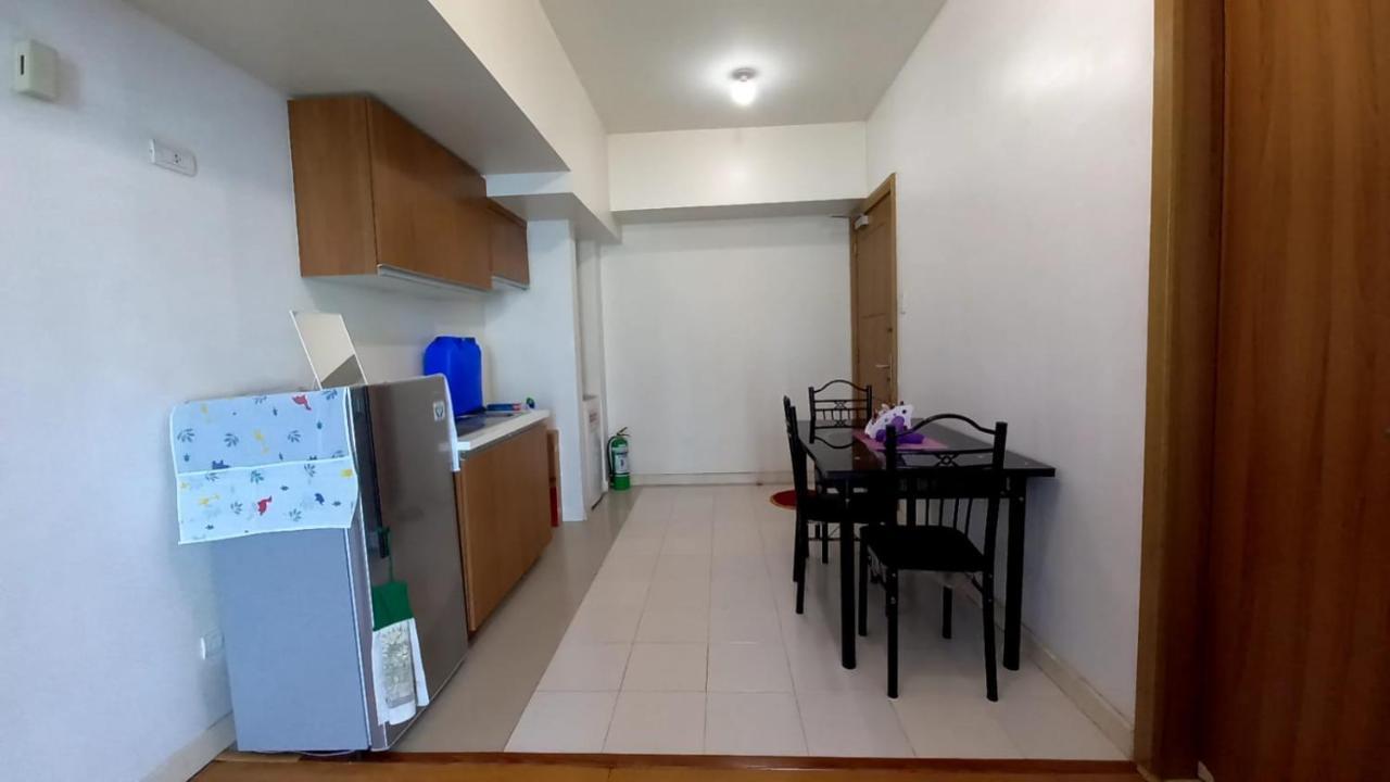 Johnstay Manila Luaran gambar